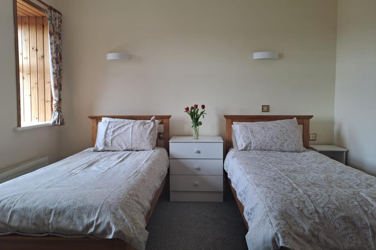 バンベッグ Teach Hudi Beag Bed & Breakfast エクステリア 写真